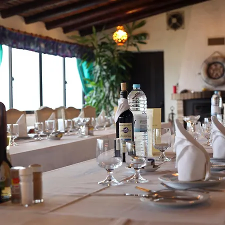 Hotel Aeromar
